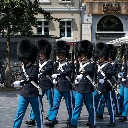 Stylish On Lively Street In Downtown Κοπεγχάγη