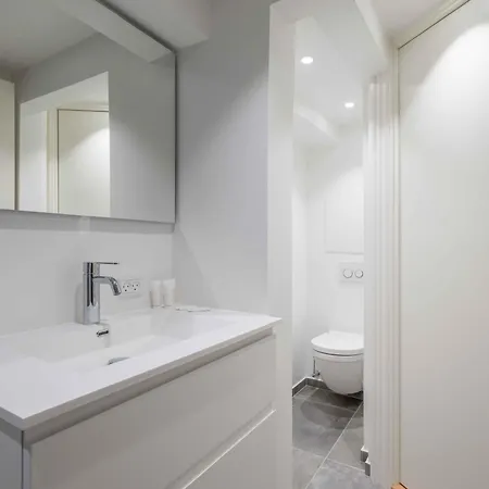 Apartamento Stylish On Lively Street In Downtown *