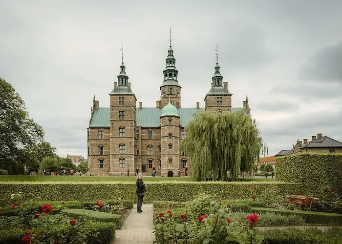 Stylish On Lively Street In Downtown Lejlighed København