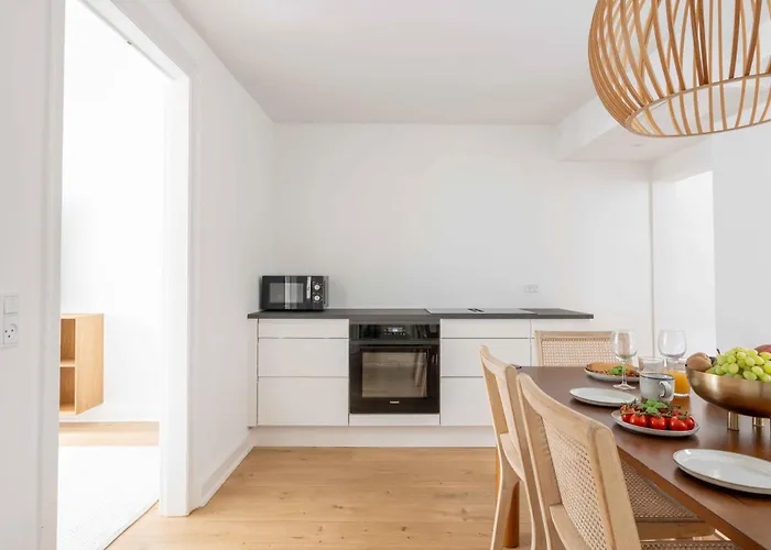 Lejlighed Stylish On Lively Street In Downtown