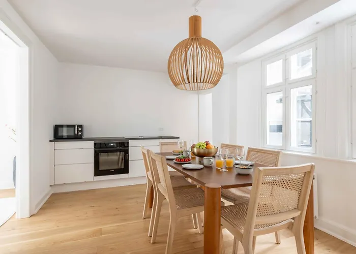 Stylish On Lively Street In Downtown