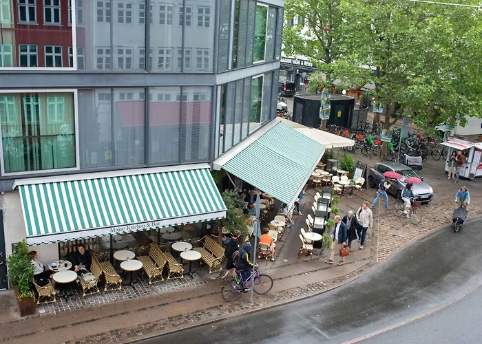 Stylish On Lively Street In Downtown Lejlighed København