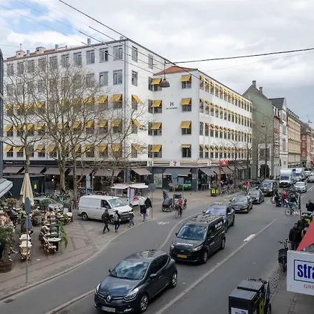 Apartman Stylish On Lively Street In Downtown Koppenhága